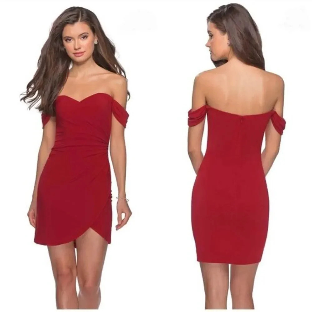 NWOT LA Femme Short Fitted Dress